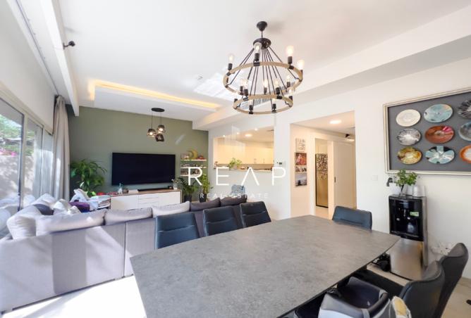 16050427 - Property Image 2