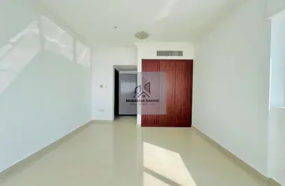 Apartment - 3 Bedrooms - 3 Bathrooms for rent in New Al Taawun Road - Al Taawun - Sharjah