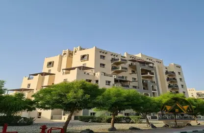Apartment - 2 Bedrooms - 3 Bathrooms for sale in Al Thamam 28 - Remraam - Dubai Land - Dubai