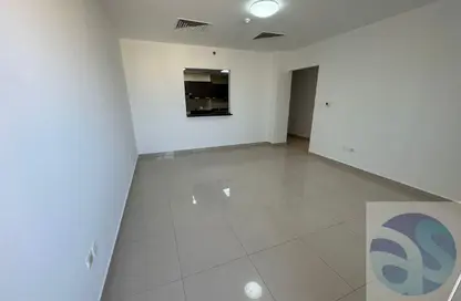 شقة - 2 غرف نوم - 3 حمامات للايجار في مرتفعات الصقر - مدينة دبي الرياضية - دبي