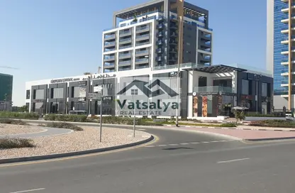 Shop - Studio for rent in Midtown Central Majan - Majan - Dubai Land - Dubai