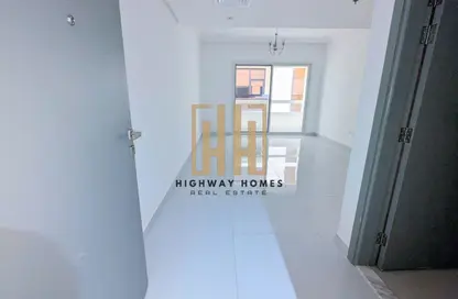 شقة - غرفة نوم - 2 حمامات للايجار في بناية مويليح 3 - مويلح - الشارقة شقة - غرفة نوم - 2 حمامات للايجار في بناية مويليح 3 - مويلح - الشارقة