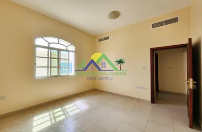 Apartment - 2 Bedrooms - 2 Bathrooms for rent in Shareat Al Mutaredh - Al Mutarad - Al Ain