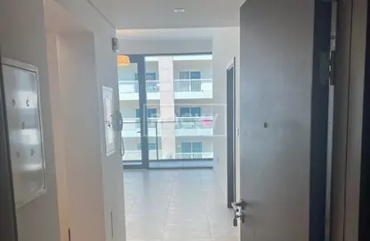 شقة - غرفة نوم - 2 حمامات للايجار في ارجان - دبي