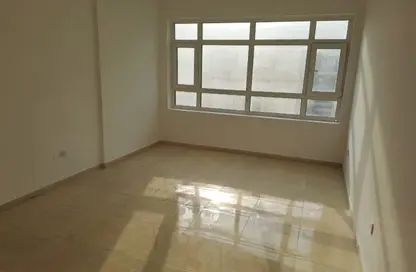 Apartment - 1 Bedroom - 1 Bathroom for rent in Al Qulaya'ah - Al Sharq - Sharjah