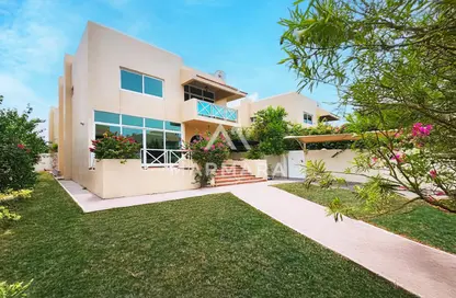 Villa - 3 Bedrooms - 4 Bathrooms for rent in Umm Suqeim 1 Villas - Umm Suqeim 1 - Umm Suqeim - Dubai