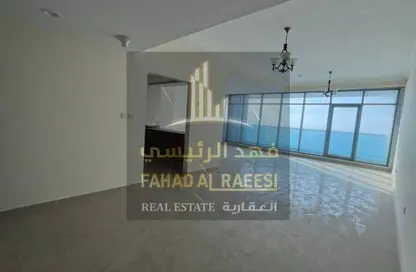 شقة - 2 غرف نوم - 3 حمامات للبيع في برج الكورنيش - طريق كورنيش عجمان - عجمان
