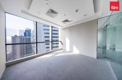 مكتب - استوديو - 1 حمام للايجار في برج ريجال - الخليج التجاري - دبي