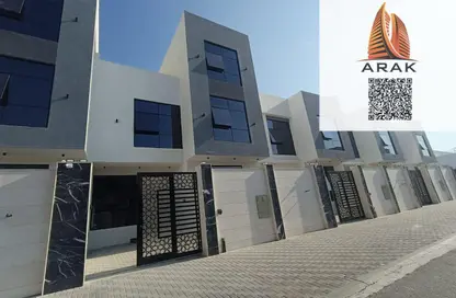 تاون هاوس - 4 غرف نوم - 5 حمامات للبيع في الحليو 2 - الحليو - عجمان