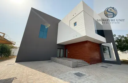 Villa - 5 Bedrooms - 7 Bathrooms for rent in Nad Al Sheba 3 - Nad Al Sheba - Dubai