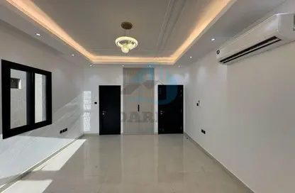 فيلا - 5 غرف نوم - 5 حمامات للايجار في الحليو 1 - الحليو - عجمان