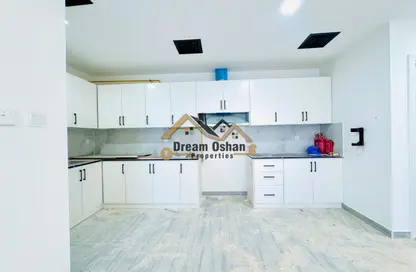 شقة - غرفة نوم - 2 حمامات للايجار في مبني الامير عبدالله - 4 الورسان - الورسان - دبي شقة - غرفة نوم - 2 حمامات للايجار في مبني الامير عبدالله - 4 الورسان - الورسان - دبي