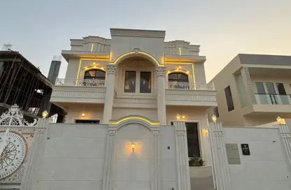 Villa - 5 Bedrooms - 6 Bathrooms for sale in Al Amira Village - Al Yasmeen - Ajman