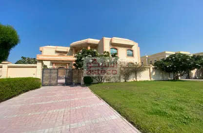Villa - 7+ Bedrooms - 7+ Bathrooms for rent in Al Manara - Dubai