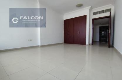Apartment - 3 Bedrooms - 3 Bathrooms for rent in New Al Taawun Road - Al Taawun - Sharjah