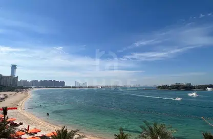 Apartment - 1 Bedroom - 2 Bathrooms for rent in Azure Residences - Palm Jumeirah - Dubai