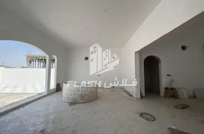 Empty Room image for: Villa - 4 Bedrooms - 7 Bathrooms for sale in Al Kharran - Ras Al Khaimah, Image 1