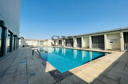 Apartment - 1 Bedroom - 2 Bathrooms for rent in Danat Towers - Muroor Area - Abu Dhabi