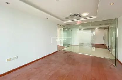 Empty Room image for: Office Space - Studio - 1 Bathroom for sale in Jumeirah Bay X2 - Jumeirah Bay Towers - Jumeirah Lake Towers - Dubai, Image 1