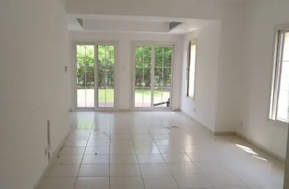 Villa - 3 Bedrooms - 3 Bathrooms for rent in Springs 12 - The Springs - Dubai