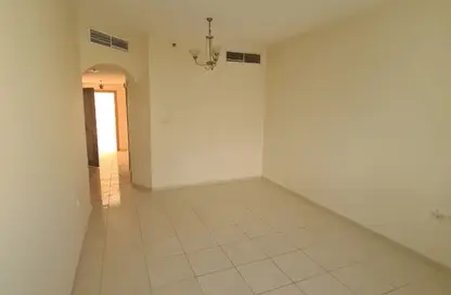 شقة - غرفة نوم - 1 حمام للايجار في القليعة - الشرق - الشارقة شقة - غرفة نوم - 1 حمام للايجار في القليعة - الشرق - الشارقة