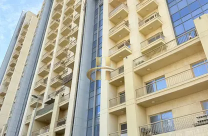 Apartment - 3 Bedrooms - 3 Bathrooms for sale in The Manhattan Tower - District 10 - Jumeirah Village Circle - Dubai