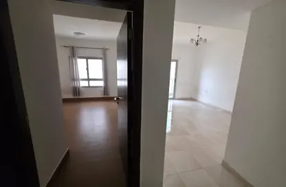 Apartment - 1 Bedroom - 1 Bathroom for rent in Al Rashidiya Towers - Al Rashidiya - Ajman Downtown - Ajman