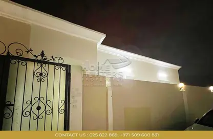 Villa - 2 Bedrooms - 2 Bathrooms for rent in Al Falah City - Abu Dhabi