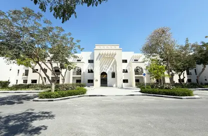 Apartment - 2 Bedrooms - 2 Bathrooms for rent in The Gardens Buildings - The Gardens - Dubai