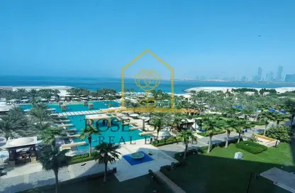 Apartment - 2 Bedrooms - 3 Bathrooms for sale in Fairmont Marina Residences - The Marina - Abu Dhabi