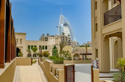 Apartment - 2 Bedrooms - 2 Bathrooms for sale in Asayel 2 - Madinat Jumeirah Living - Umm Suqeim - Dubai