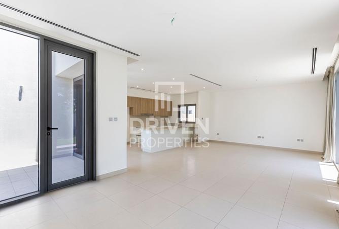 Single Row Villa with Maids Room | Private Garden
