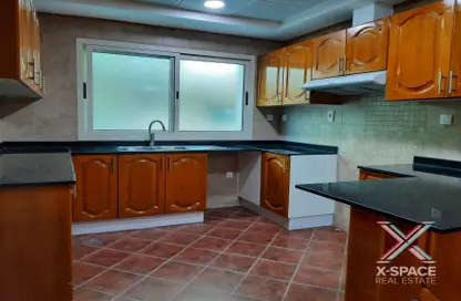 Villa - 3 Bedrooms - 5 Bathrooms for rent in Jumeirah 1 - Jumeirah - Dubai