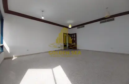 Empty Room image for: Apartment - 2 Bedrooms - 3 Bathrooms for rent in Al Taghreed Tower - Airport Road - Abu Dhabi, Image 1