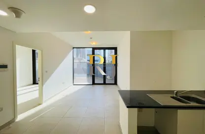 Apartment - 1 Bedroom - 2 Bathrooms for rent in Al Hamriya - Bur Dubai - Dubai