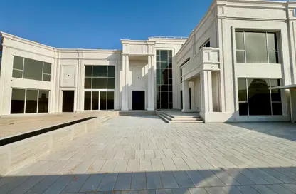 Villa - 6 Bedrooms - 7+ Bathrooms for rent in Nad Al Sheba Villas - Nad Al Sheba 3 - Nad Al Sheba - Dubai