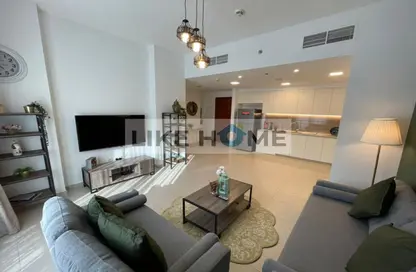 Living Room image for: Apartment - 2 Bedrooms - 2 Bathrooms for rent in Zahra Apartments - Town Square - Dubai, Image 1
