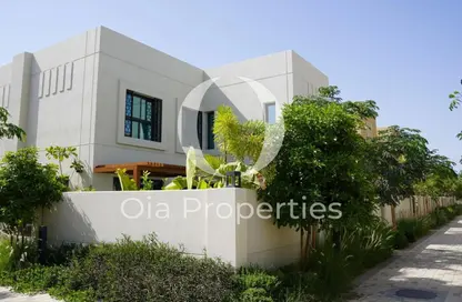 تاون هاوس - 3 غرف نوم - 4 حمامات للبيع في مدينة الشارقة المستدامة - الشارقة