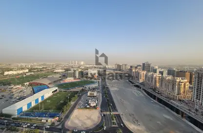 شقة - 2 غرف نوم - 3 حمامات للايجار في برج هيرا - مدينة دبي الرياضية - دبي