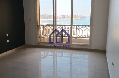 شقة - غرفة نوم - 2 حمامات للايجار في فيروز - باب البحر - جزيرة المرجان - رأس الخيمة