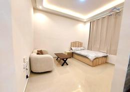 صورةغرفة- غرفة النوم لـ: Studio - 1 حمام للكراء في حديقة المشرف - المشرف - أبوظبي, صورة 1