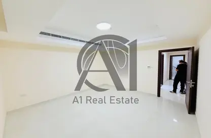 شقة - 2 غرف نوم - 3 حمامات للايجار في الخريس - الجيمي - العين