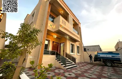 Apartment - 5 Bedrooms - 7 Bathrooms for rent in Al Yasmeen 1 - Al Yasmeen - Ajman