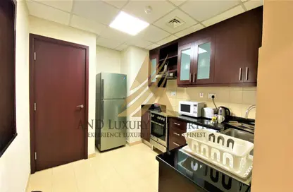Kitchen image for: Hotel  and  Hotel Apartment - 2 Bedrooms - 3 Bathrooms for rent in Roda Amwaj Suites - Amwaj - Jumeirah Beach Residence - Dubai, Image 1