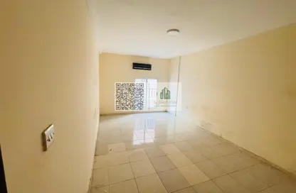 شقة - غرفة نوم - 2 حمامات للايجار في 2 المويهات - المويهات - عجمان