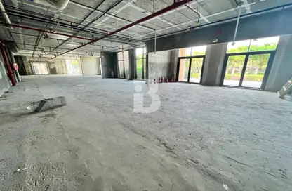 Retail - Studio for rent in Qamar 1 - Madinat Badr - Al Muhaisnah - Dubai