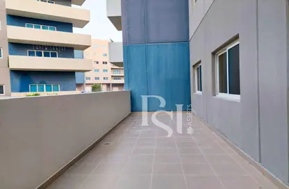 Apartment - 3 Bedrooms - 4 Bathrooms for sale in Tower 18 - Al Reef Downtown - Al Reef - Abu Dhabi
