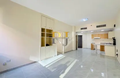 Apartment - 1 Bedroom - 2 Bathrooms for rent in Mankhool Building - Mankhool - Bur Dubai - Dubai