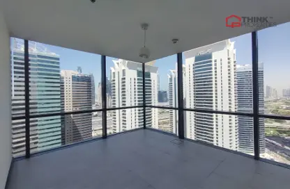 Apartment - 3 Bedrooms - 4 Bathrooms for rent in Goldcrest Views 1 - Lake Allure - Jumeirah Lake Towers - Dubai