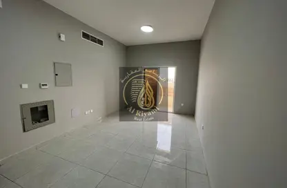Apartment - 2 Bedrooms - 3 Bathrooms for rent in Al Jurf 3 - Al Jurf - Ajman Downtown - Ajman
